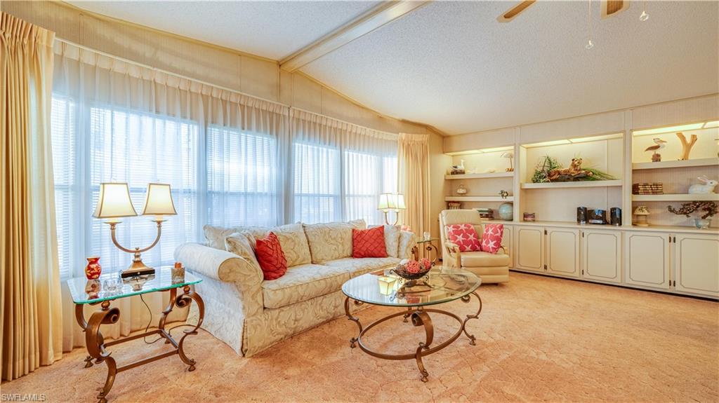 HORIZON VILLAGE - Residential