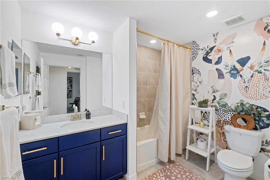 LAMORADA - Residential Lease