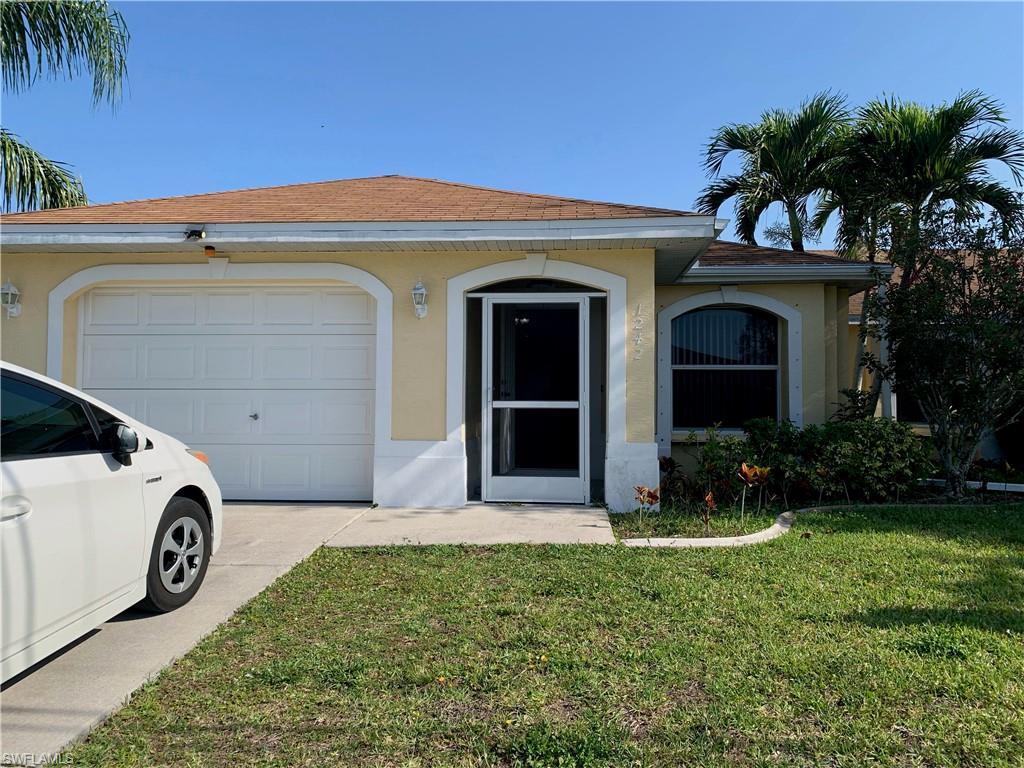 CAPE CORAL - Residential