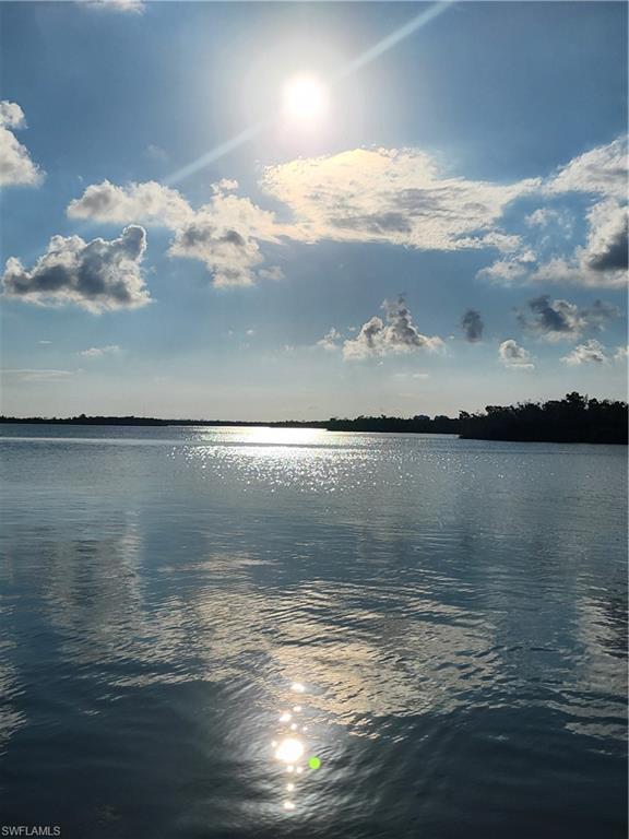 WINDWARD POINT CONDO - Residential