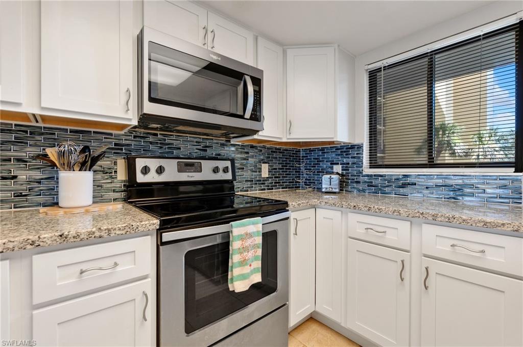 WINDWARD POINT CONDO - Residential