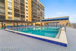 WINDWARD POINT CONDO - Residential