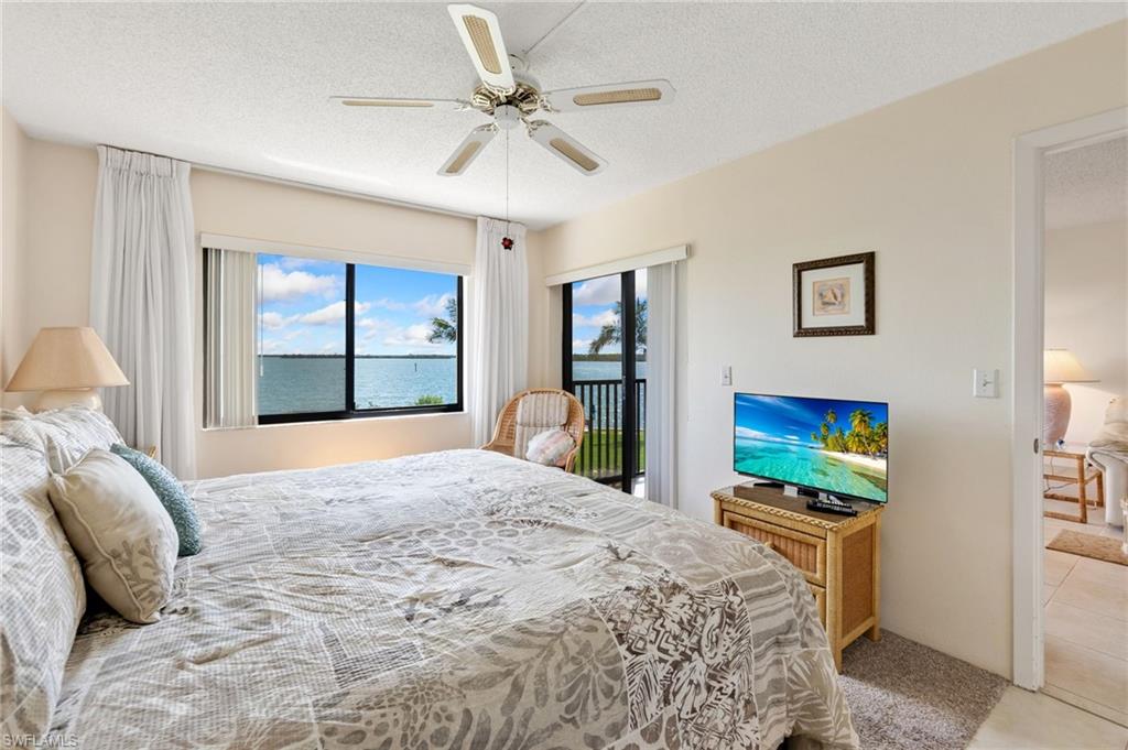 WINDWARD POINT CONDO - Residential
