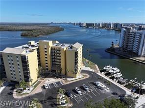WINDWARD POINT CONDO - Residential
