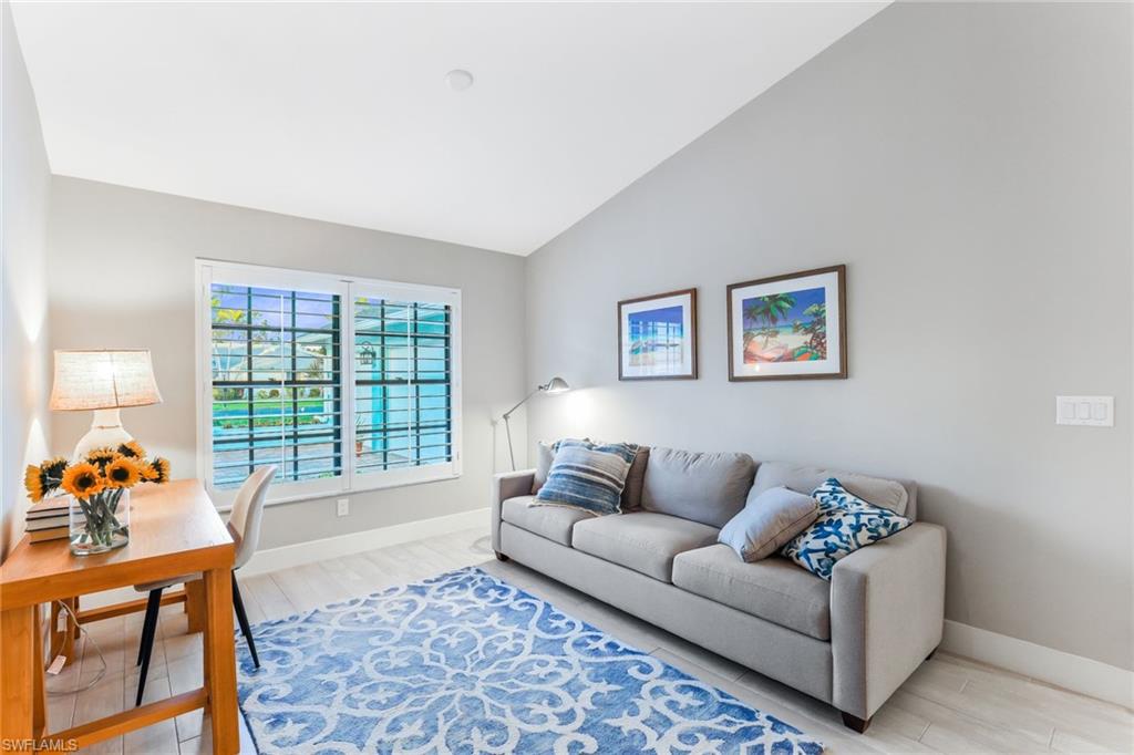 VANDERBILT LAKES - Residential