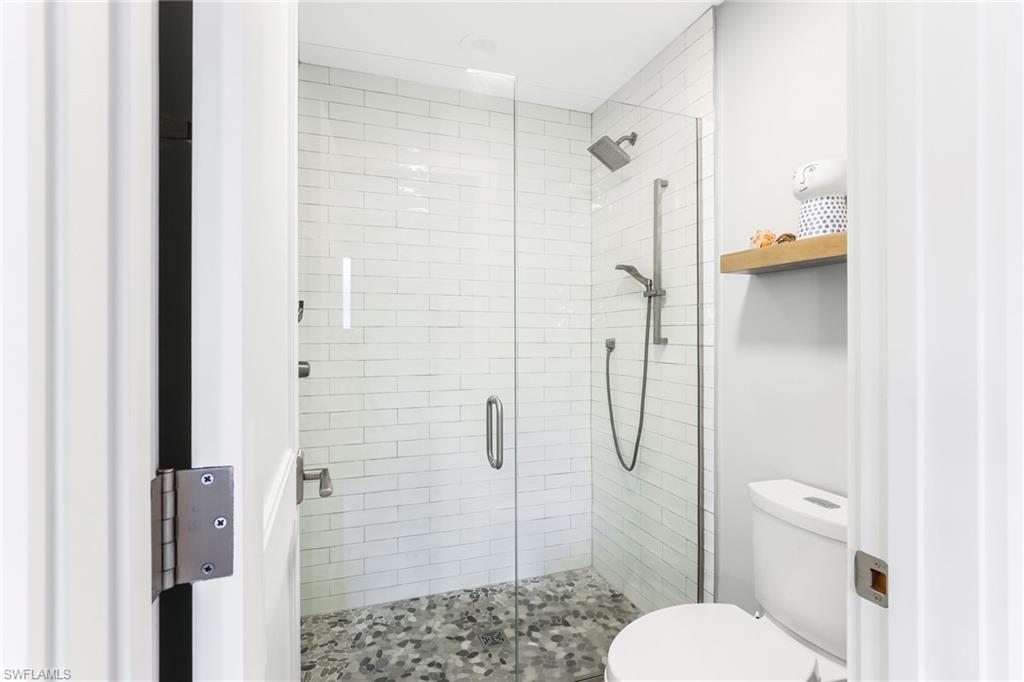 VANDERBILT LAKES - Residential