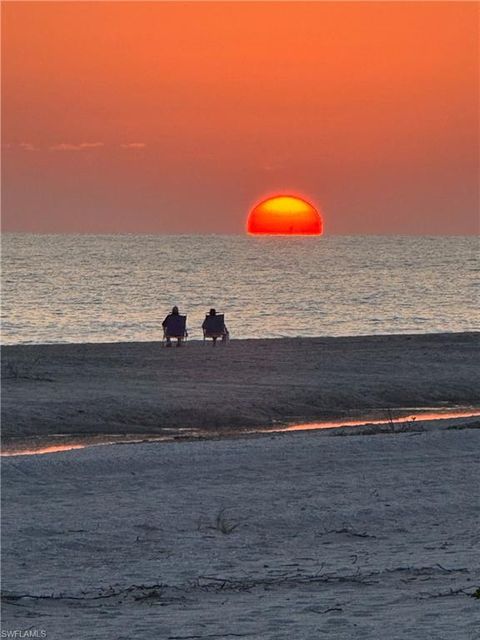 4801 Tradewinds DR SANIBEL FL 33957