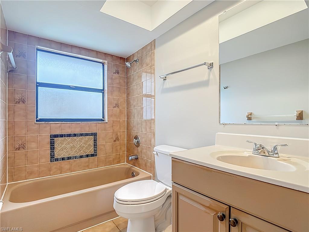 SAN CARLOS PARK - Residential