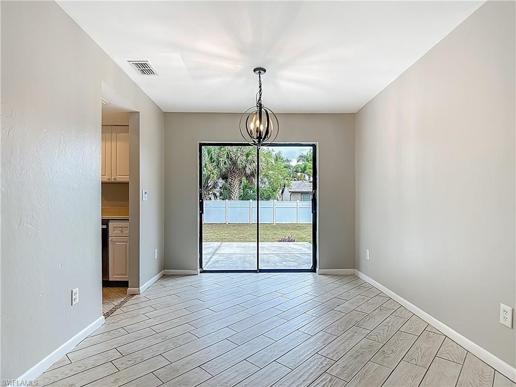 SAN CARLOS PARK - Residential