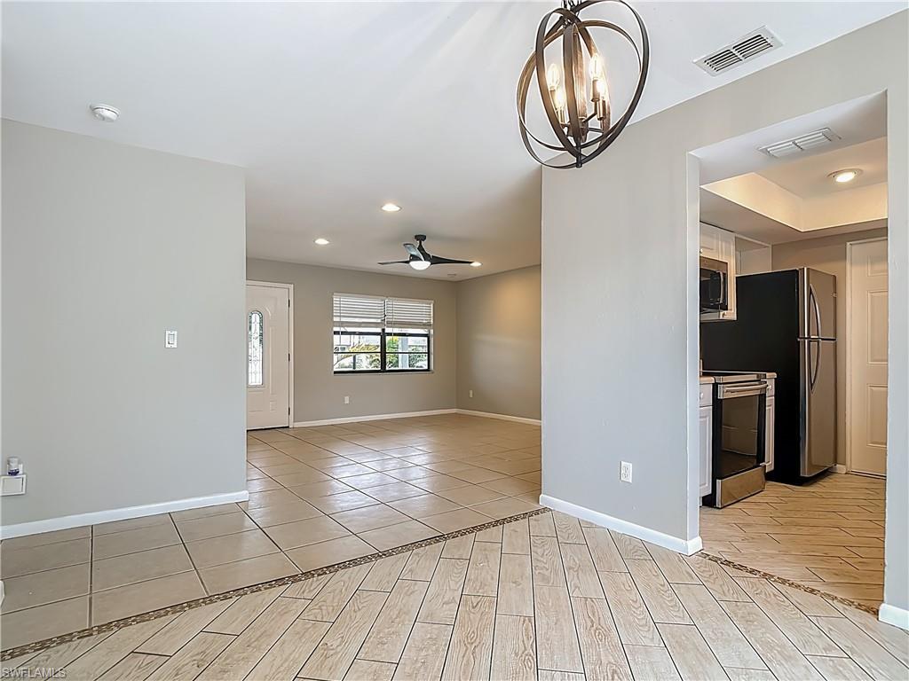 SAN CARLOS PARK - Residential