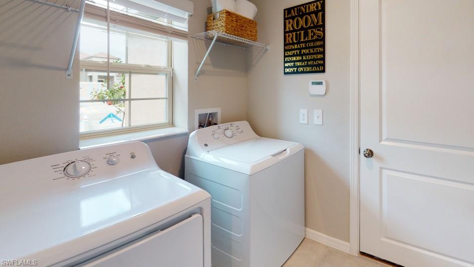 SAVANNA LAKES - Residential