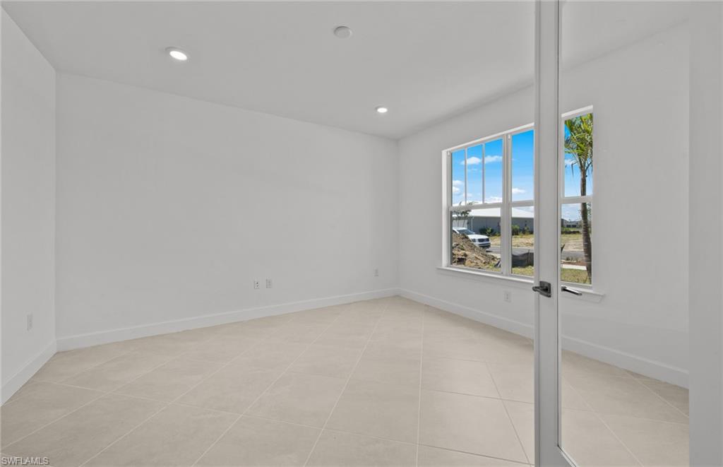 AVALON PARK - Residential