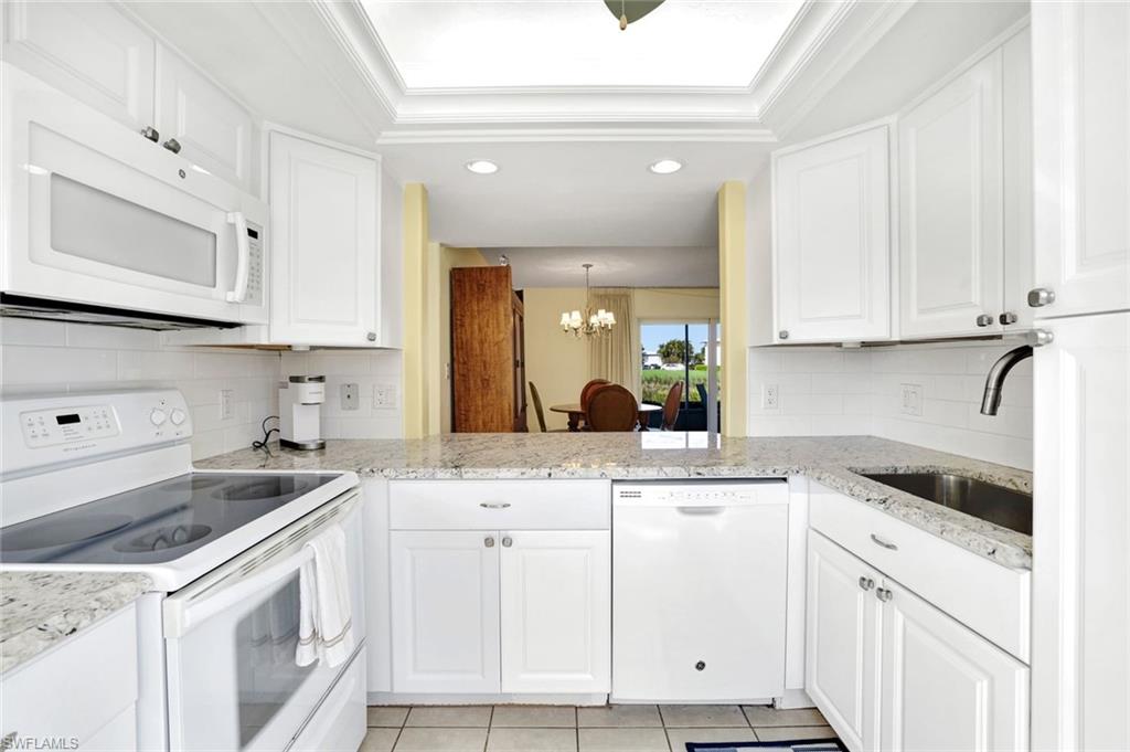 GLADES COUNTRY CLUB - Residential