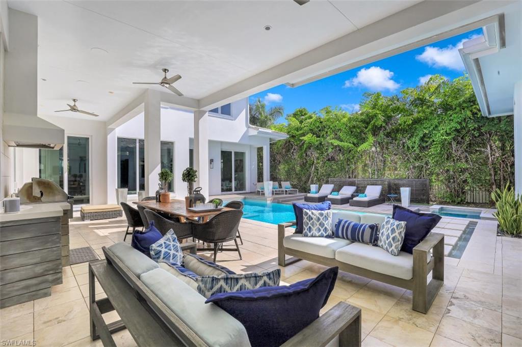 RIDGE LAKE - Residential