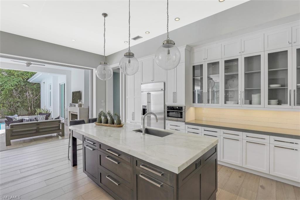 RIDGE LAKE - Residential