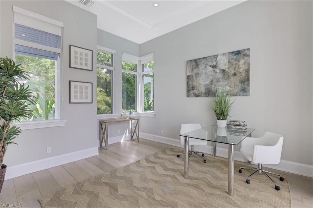 RIDGE LAKE - Residential