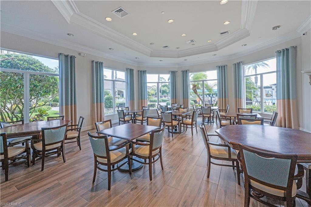 SATURNIA LAKES - Residential