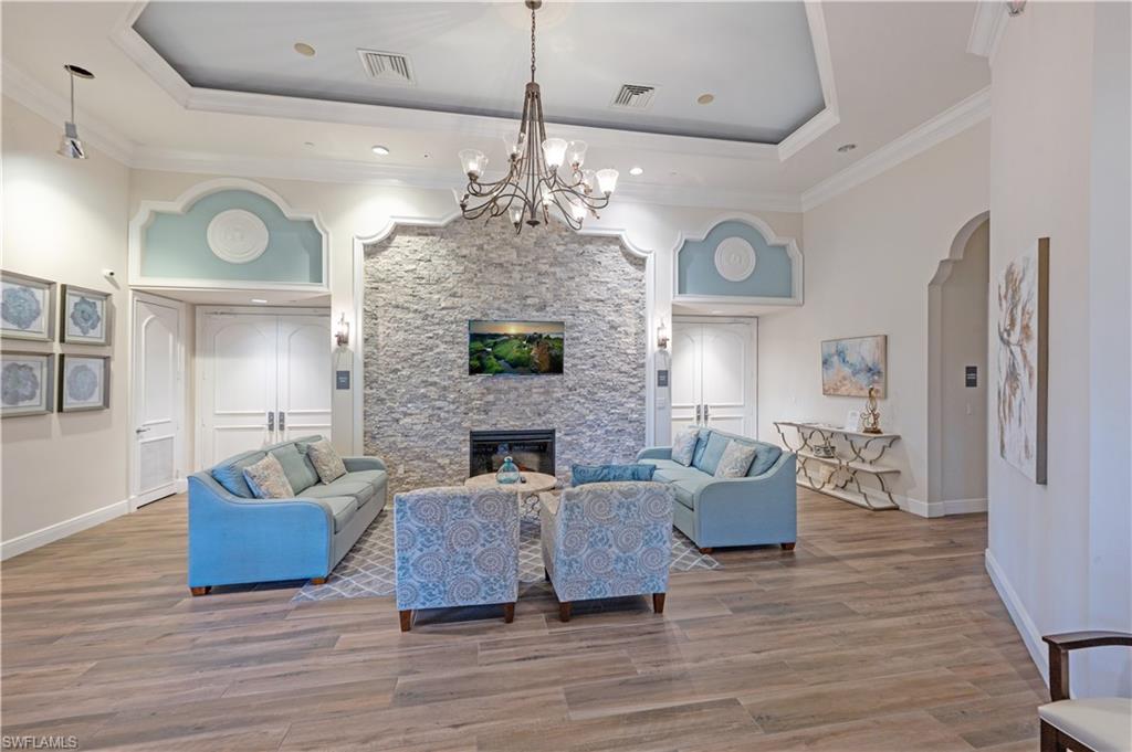 SATURNIA LAKES - Residential