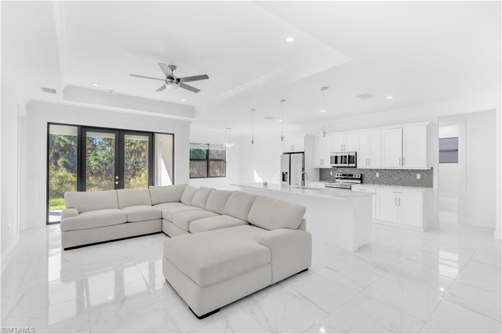 GOLDEN GATE ESTATES - Residential