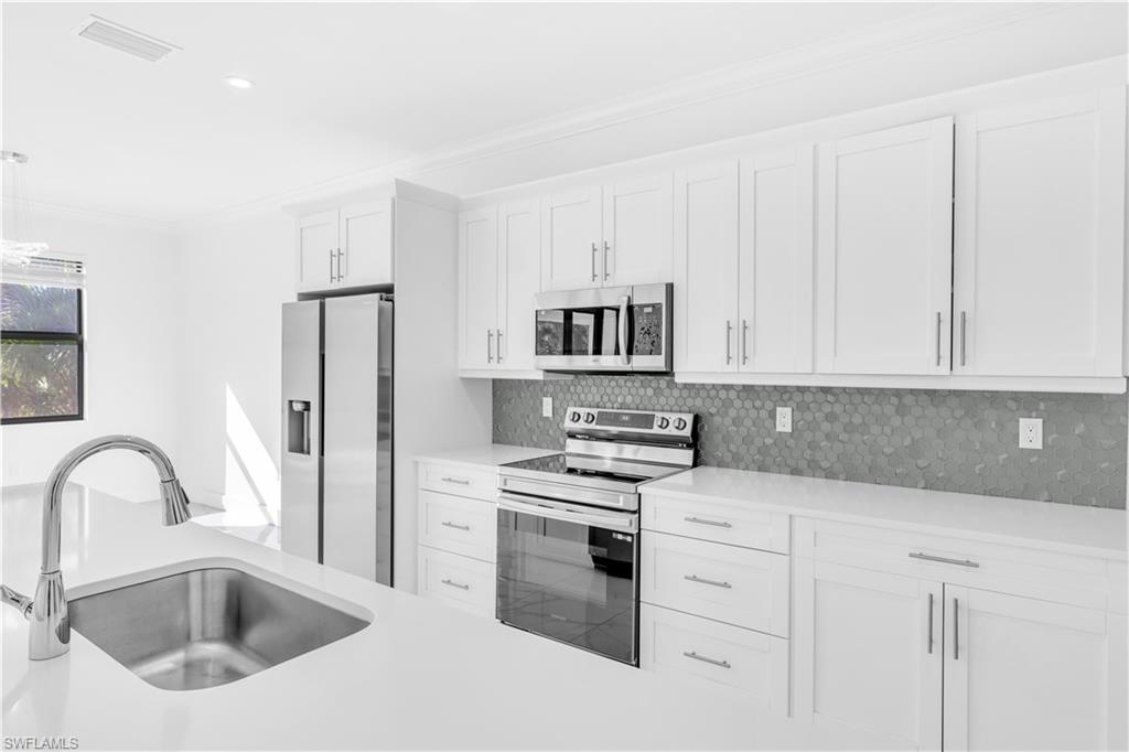 GOLDEN GATE ESTATES - Residential