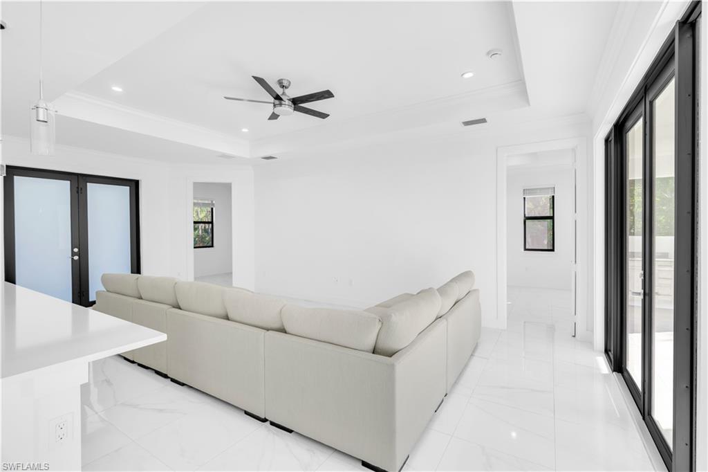 GOLDEN GATE ESTATES - Residential