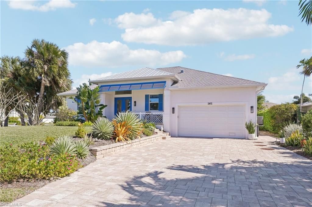 Photo of 161 Tahiti CIR, NAPLES, FL 34113 (MLS # 226005560)