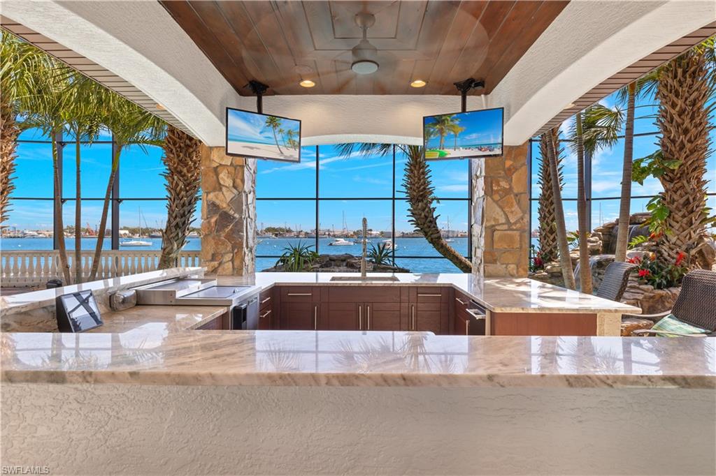 VENETIAN GARDENS - Residential