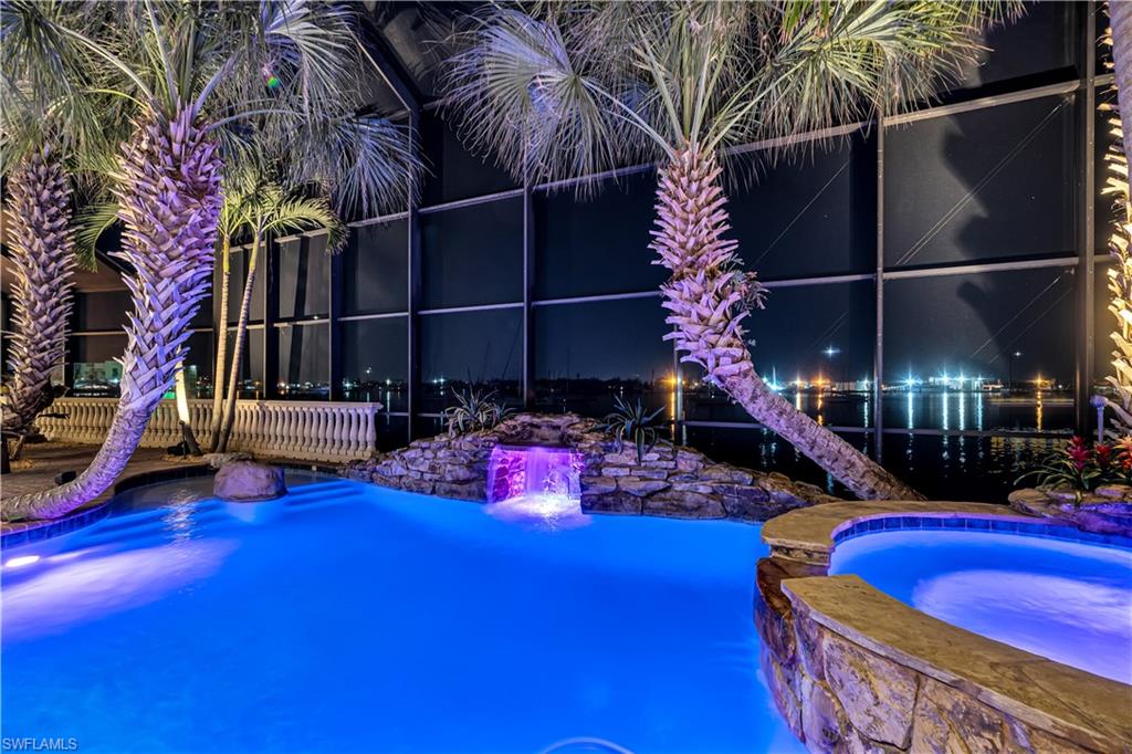 VENETIAN GARDENS - Residential