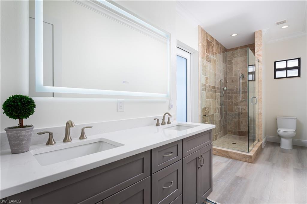 VENETIAN GARDENS - Residential