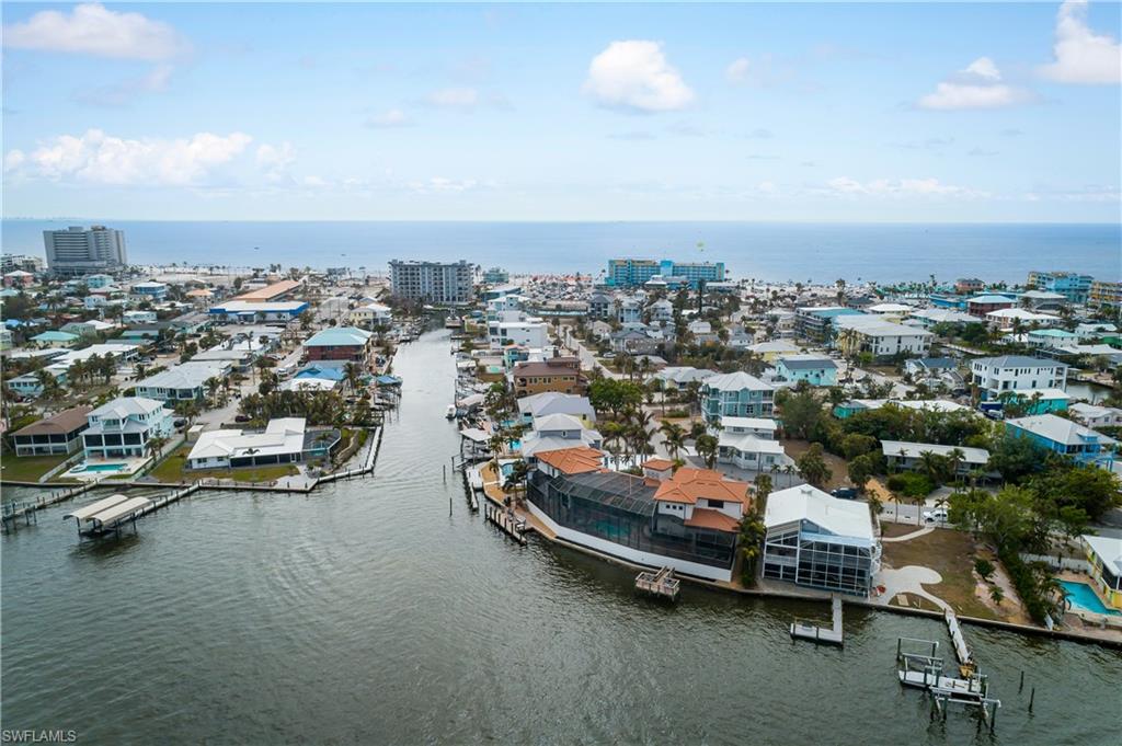 VENETIAN GARDENS - Residential