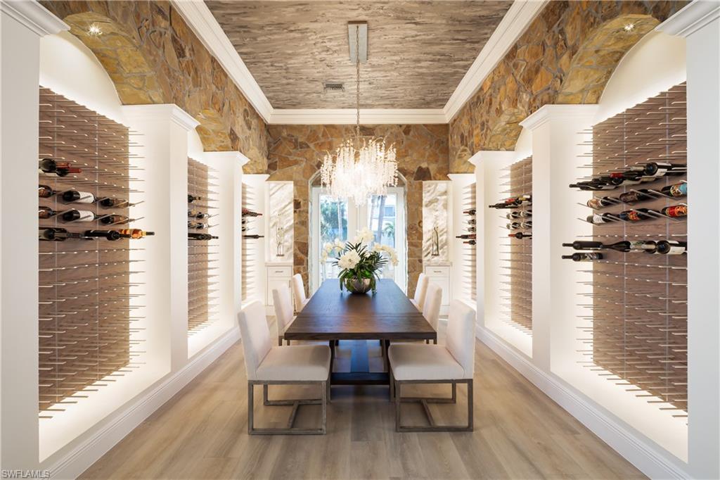 VENETIAN GARDENS - Residential