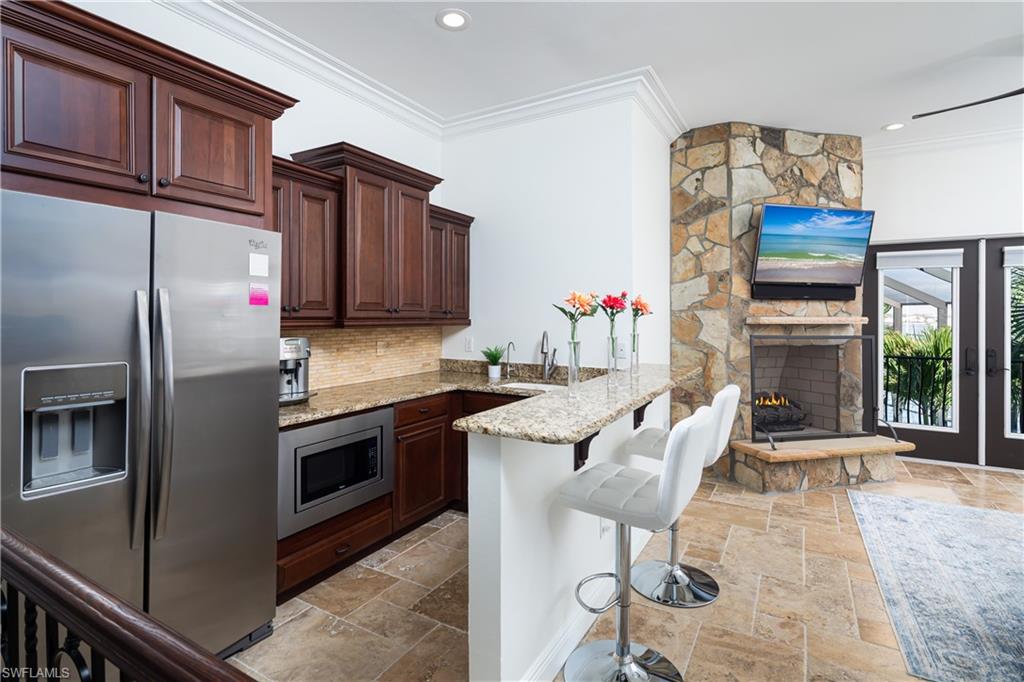 VENETIAN GARDENS - Residential