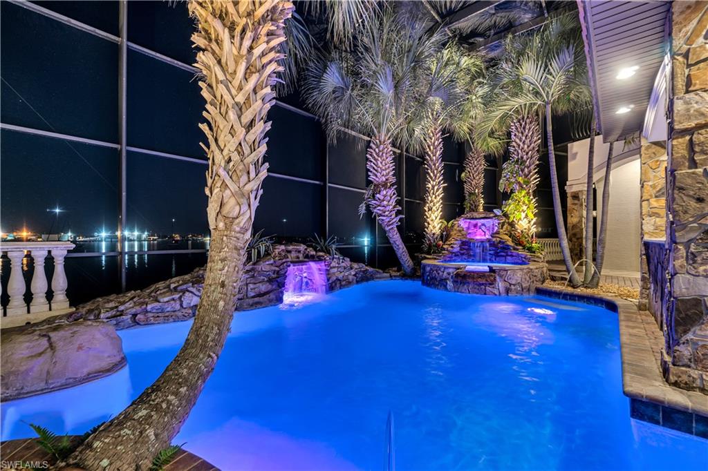 VENETIAN GARDENS - Residential