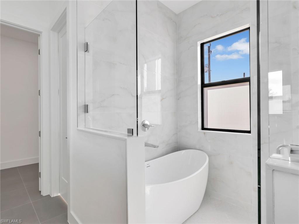 PORT CHARLOTTE - Residential Lease