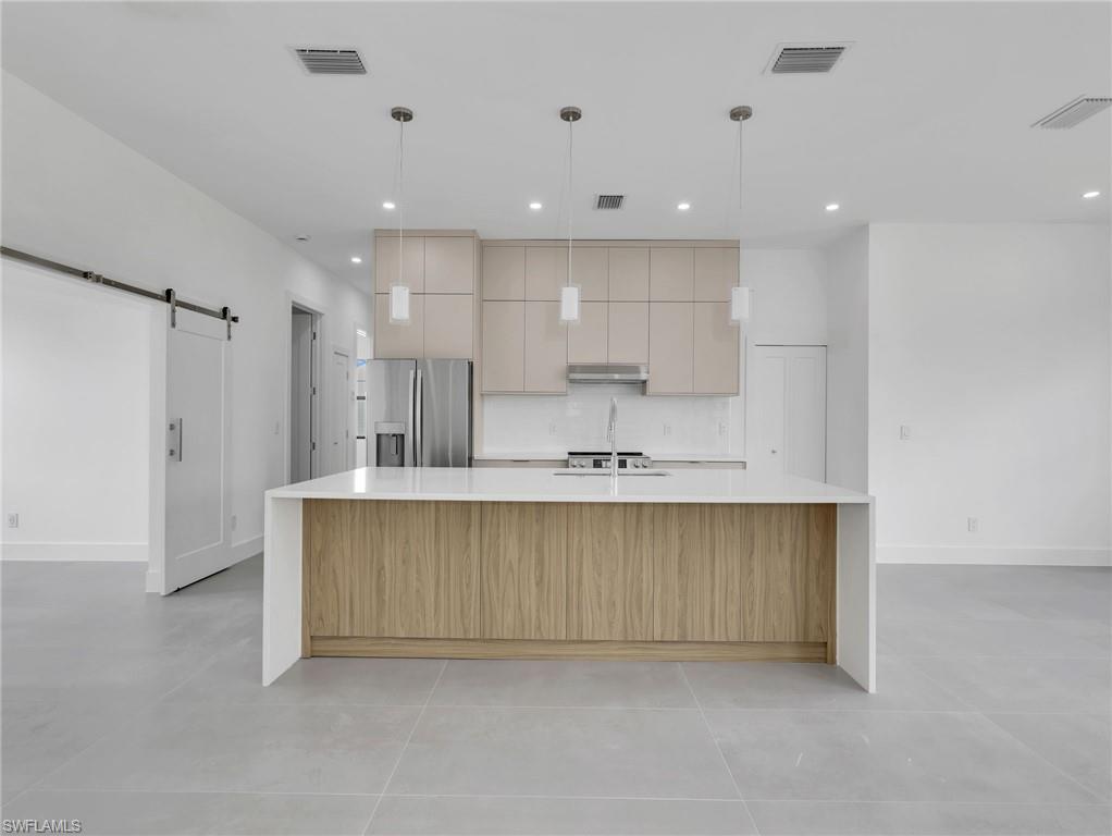 PORT CHARLOTTE - Residential Lease