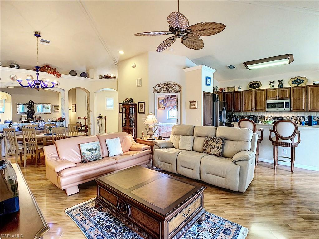 REFLECTION LAKES - Residential