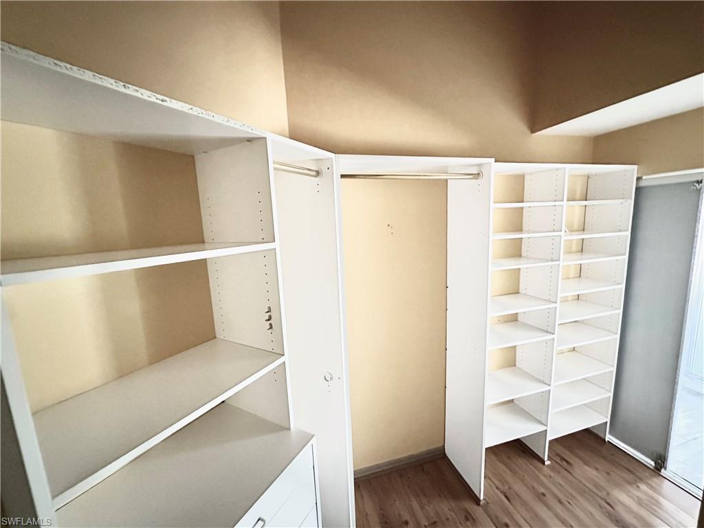 BONITA GOLF CLUB VILLAS - Residential