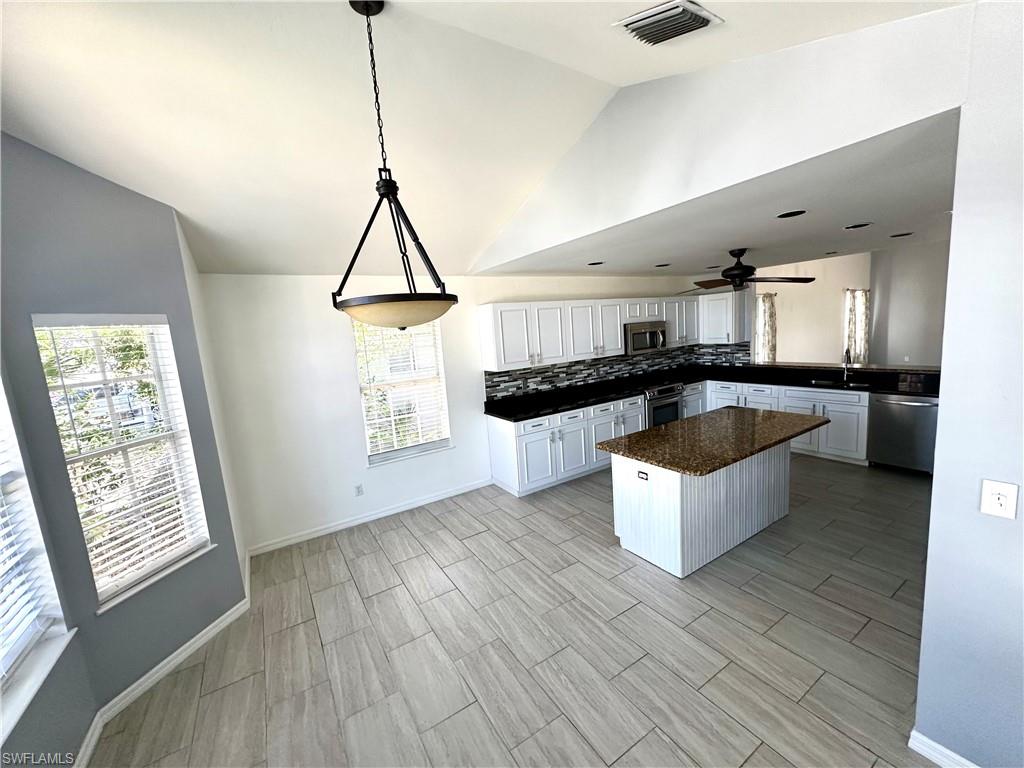 BONITA GOLF CLUB VILLAS - Residential