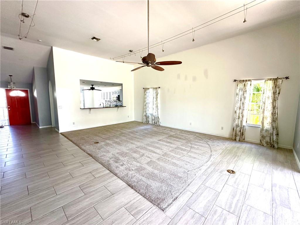 BONITA GOLF CLUB VILLAS - Residential