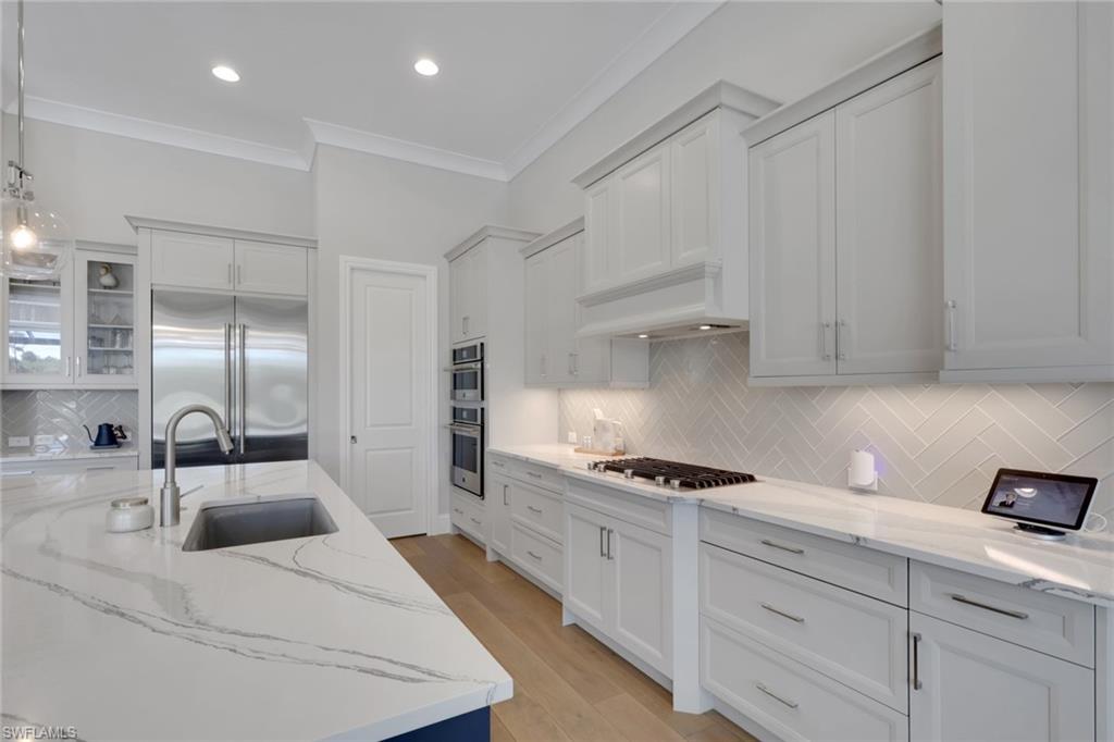 ISLES OF COLLIER PRESERVE - Residential