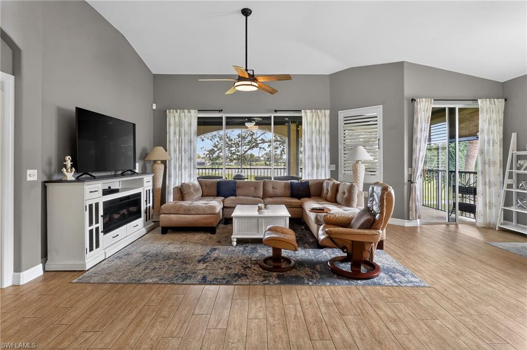 12032 Brassie BEND D-202