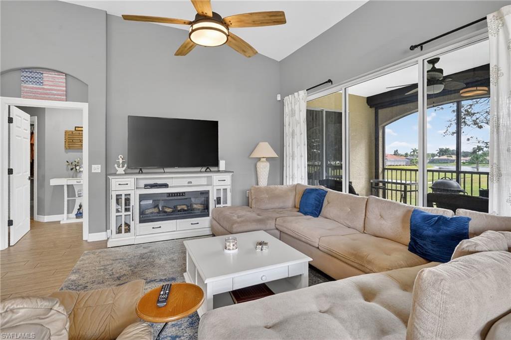 12032 Brassie BEND D-202