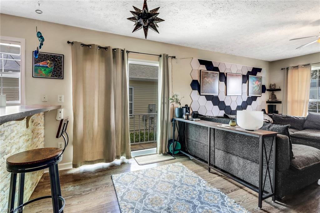 LEAWOOD LAKES - Residential