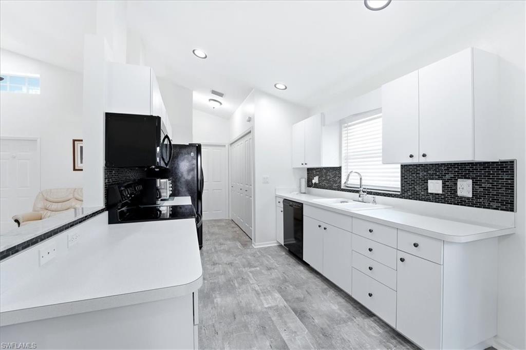 SABAL SPRINGS GOLF AND RACQUET CLUB - Residential