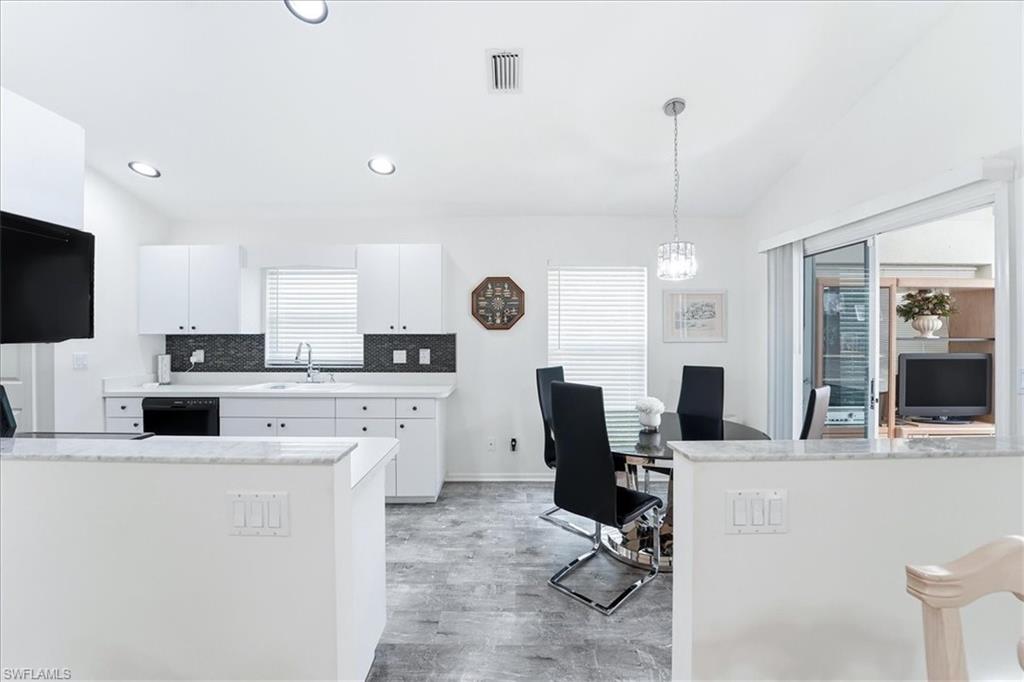 SABAL SPRINGS GOLF AND RACQUET CLUB - Residential