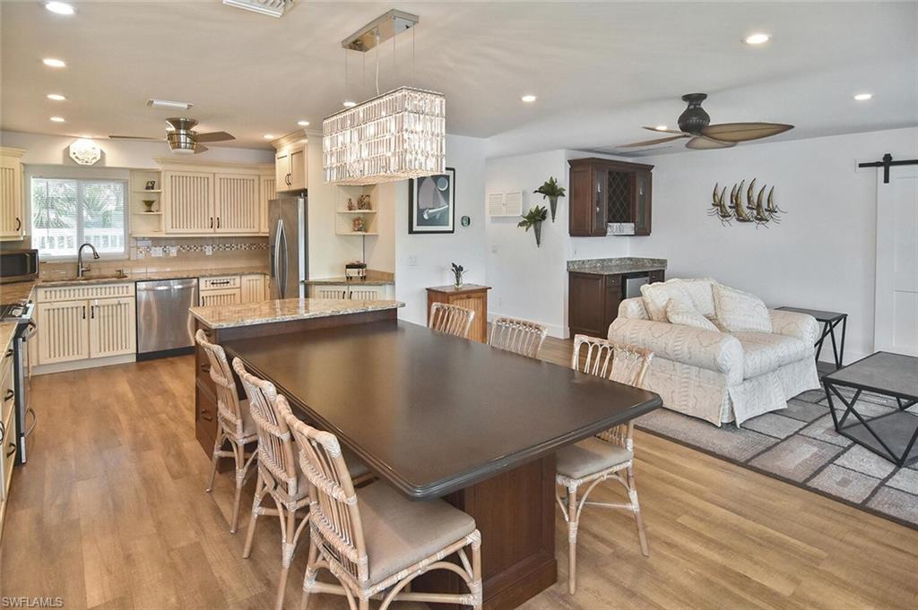 CALOOSA BAYVIEW - Residential