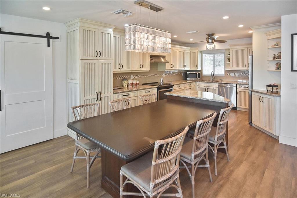 CALOOSA BAYVIEW - Residential