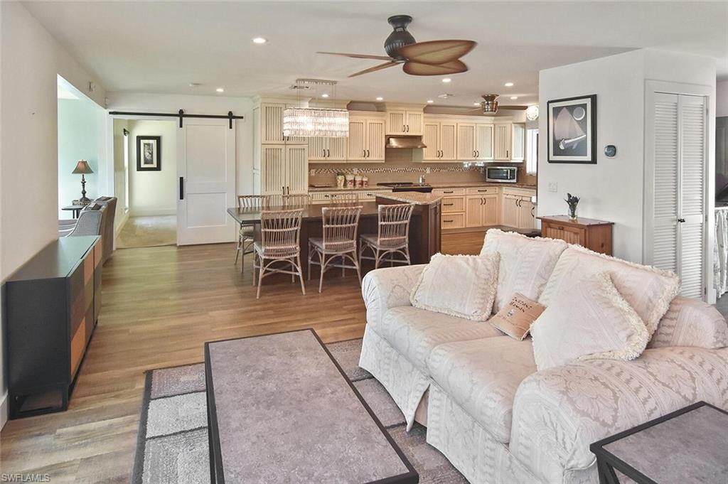 CALOOSA BAYVIEW - Residential