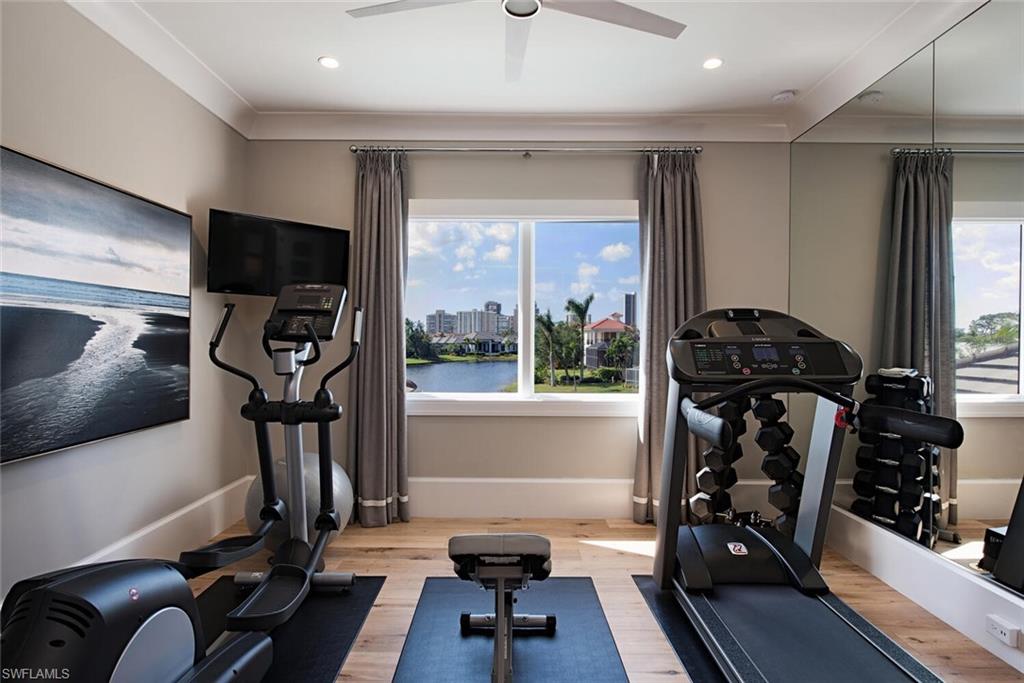 PARK SHORE - Residential