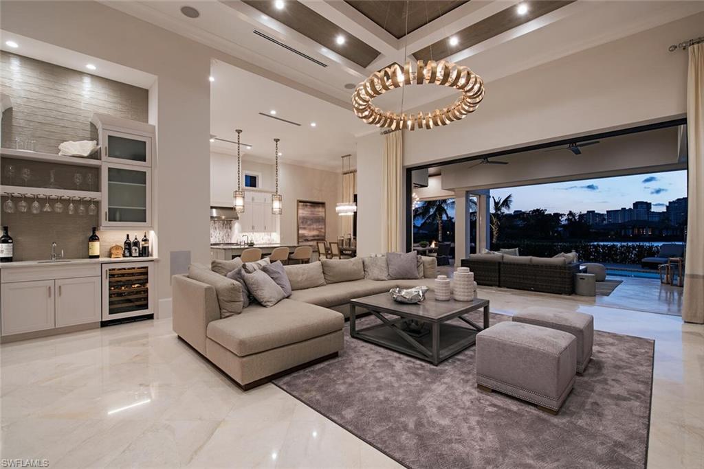 PARK SHORE - Residential